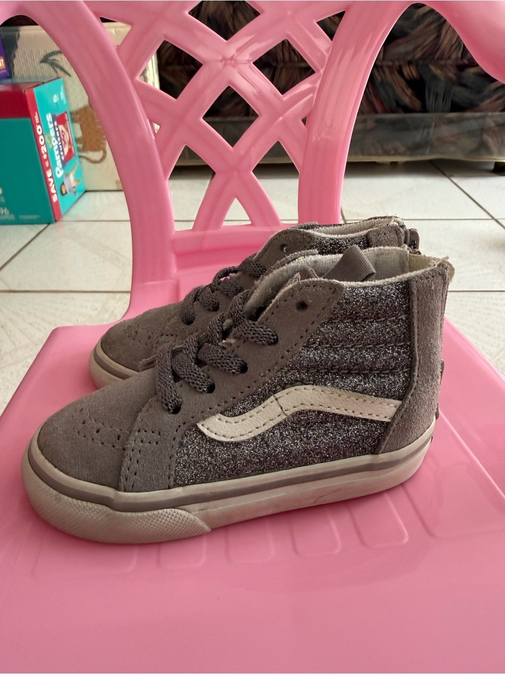 V@ns High-Top Sneakers in Gray with Glitter Accent